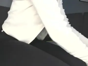 Chaturbate Live Sex of lustfulcurvylady
