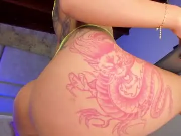 Chaturbate Live Sex Cam of milyy_vermont