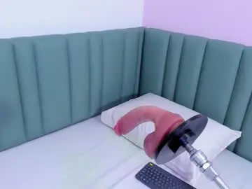 Chaturbate Live Sex Cam of elizabeth_liones_