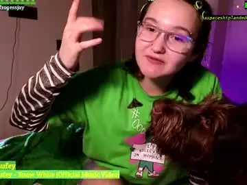 Chaturbate Private Sex Chat of frogessjay