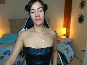 Chaturbate Free Live Porn of emiily_skinny