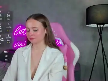 Chaturbate Live Sex Cam of doris_bowman