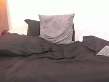 Chaturbate Live Sex Cam of elia_jackson1