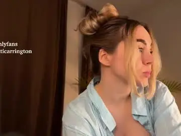 Chaturbate Free Live Porn of tatti_1