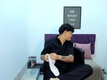 Chaturbate Live Sex Cam of tomboy_natali