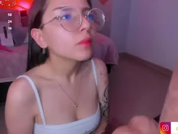 Chaturbate Best live sex cam show of kitty_patitas_suavess