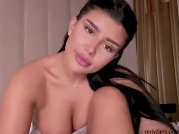 Chaturbate Adult Webcam of moniqueeass
