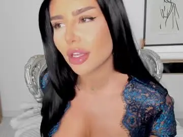 Chaturbate Live Sex Cam of moniqueeass