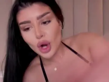 Chaturbate Free Live Porn of moniqueeass