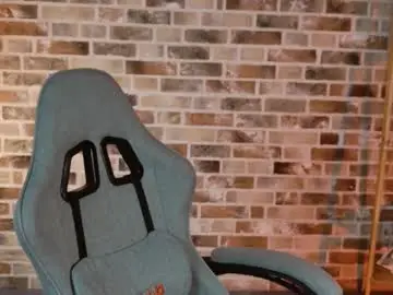 Chaturbate Live Porn of chillsnail_bro