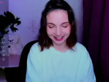 Chaturbate Live Sex of kindhazelhere_