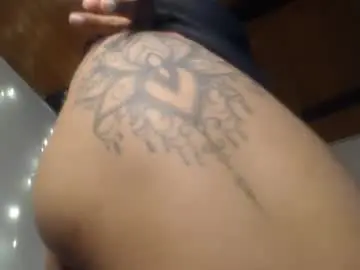 Chaturbate Adult Video Chat of naughtyhotsquirt