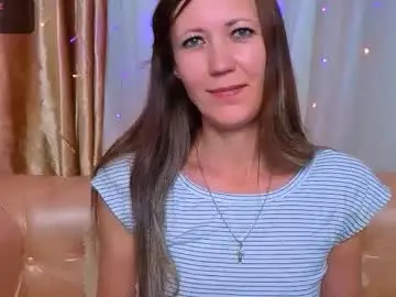 Chaturbate Live Sex Cam of bom_mia_bom