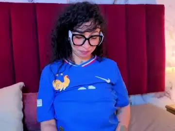 Chaturbate Nude Webcam of chiarajjones