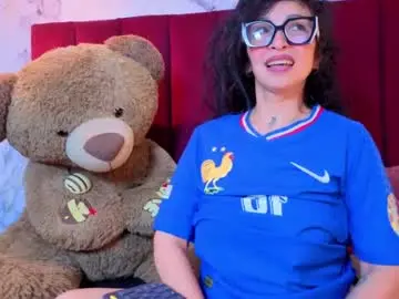 Chaturbate Watch Live Sex Cams of chiarajjones