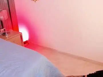Chaturbate Sex Cam of your_slutty_doll_