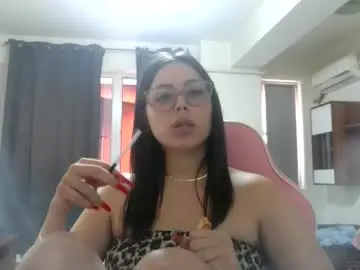 Chaturbate Nude Webcam of prettyjulliette
