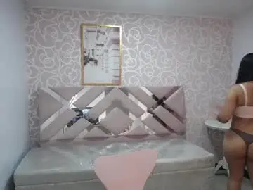 Chaturbate Live Sex Cam of irina_evans_s1