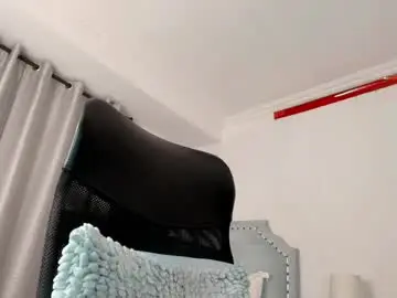 Chaturbate Free Live Porn of paulina_doll_