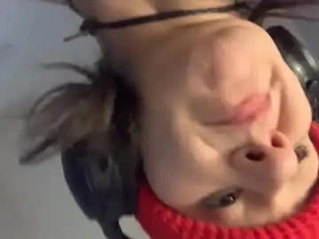 Chaturbate Watch Live Sex Cams of tomboy_titties