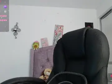 Chaturbate Live Sex Cam of ellajonz