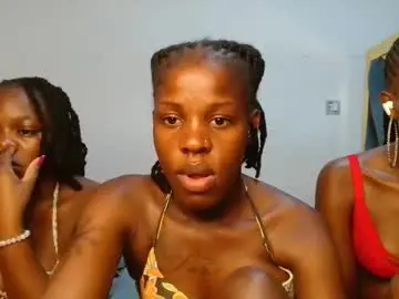 Chaturbate Adult Video Chat of prettie_barbie_