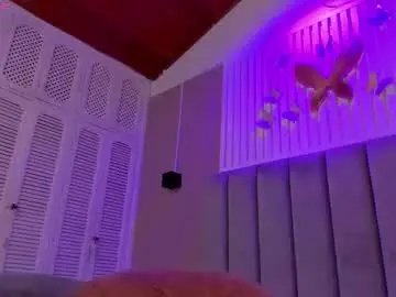 Chaturbate Best live sex cam show of dyvis_22