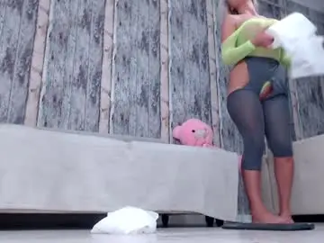 Chaturbate Sex Chat of elisabeth_jason