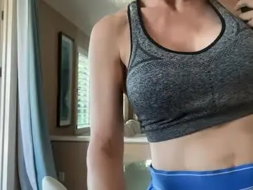 Chaturbate Live Sex Cam of milfyogi