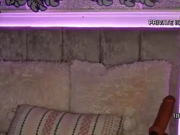 Chaturbate Best live sex cam show of miamilfs