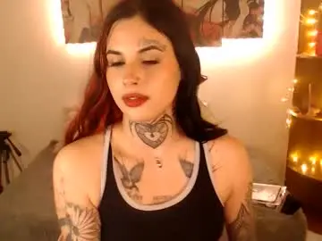 Chaturbate Nude Webcam of maddy_vicius19