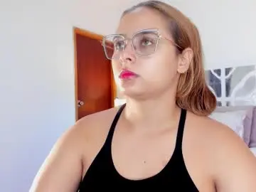 Chaturbate Adult Webcams of mikaelastonne