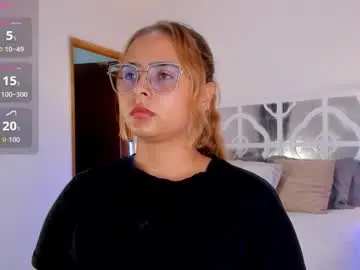 Chaturbate Free Porn Cam of mikaelastonne