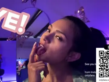 Chaturbate Adult Webcams of sweet_littleee