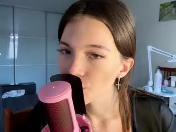 Chaturbate Live Sex Cam of anytka12