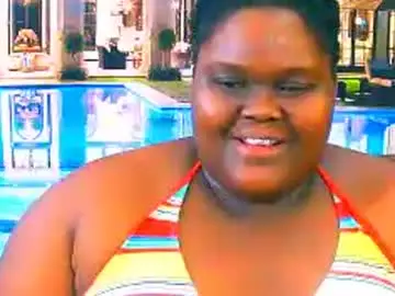 Chaturbate Live Sex of ebonyhotbuns4u2luv