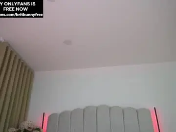 Chaturbate Live Sex Cam of camilitasu