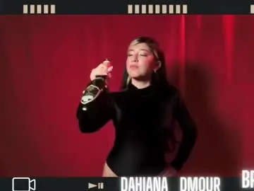 Chaturbate Sex Cam of dahiana_dmour