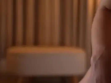 Chaturbate Sex Cam of emyii