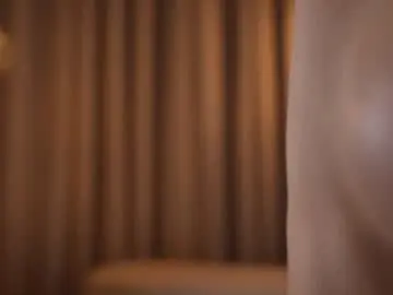 Chaturbate Watch Live Sex Cams of emyii