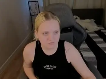 Chaturbate Live Sex Cam of stacy_allenn