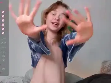 Chaturbate Best live sex cam show of caramelangels