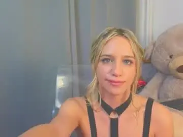 Chaturbate Sex Cam of mellisakim