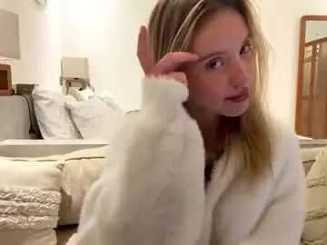 Chaturbate Best live sex cam show of trulamorella