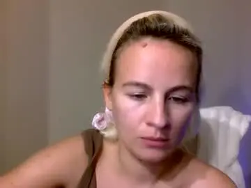 Chaturbate Live Sex Cam of prettybabypetite