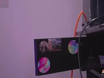 Chaturbate Free Live Porn of cleeoadams_