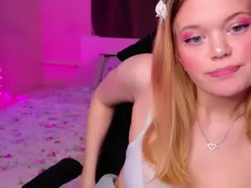 Chaturbate Live Porn of elioraa_