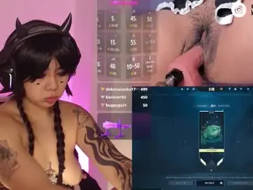 Chaturbate Sex Cam of black_viperr