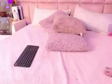 Chaturbate Live Sex Cam of isa_croft