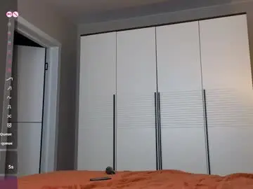 Chaturbate Live Sex Cam of brightrays__